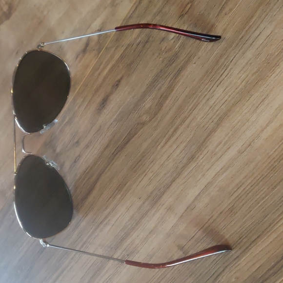 EUC Aviator sunglasses - Picture 3 of 4